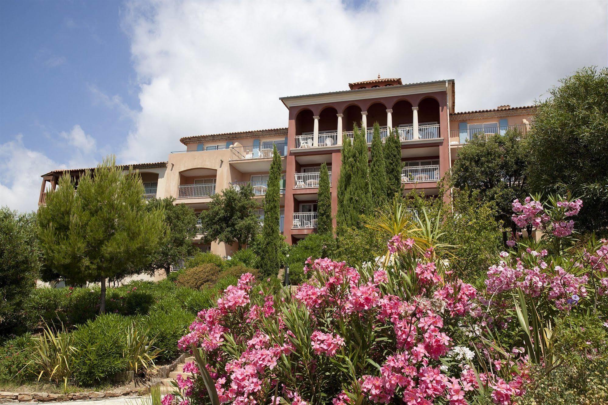 P&V Residence Le Hameau Des Issambrr Sainte-Maxime Esterno foto