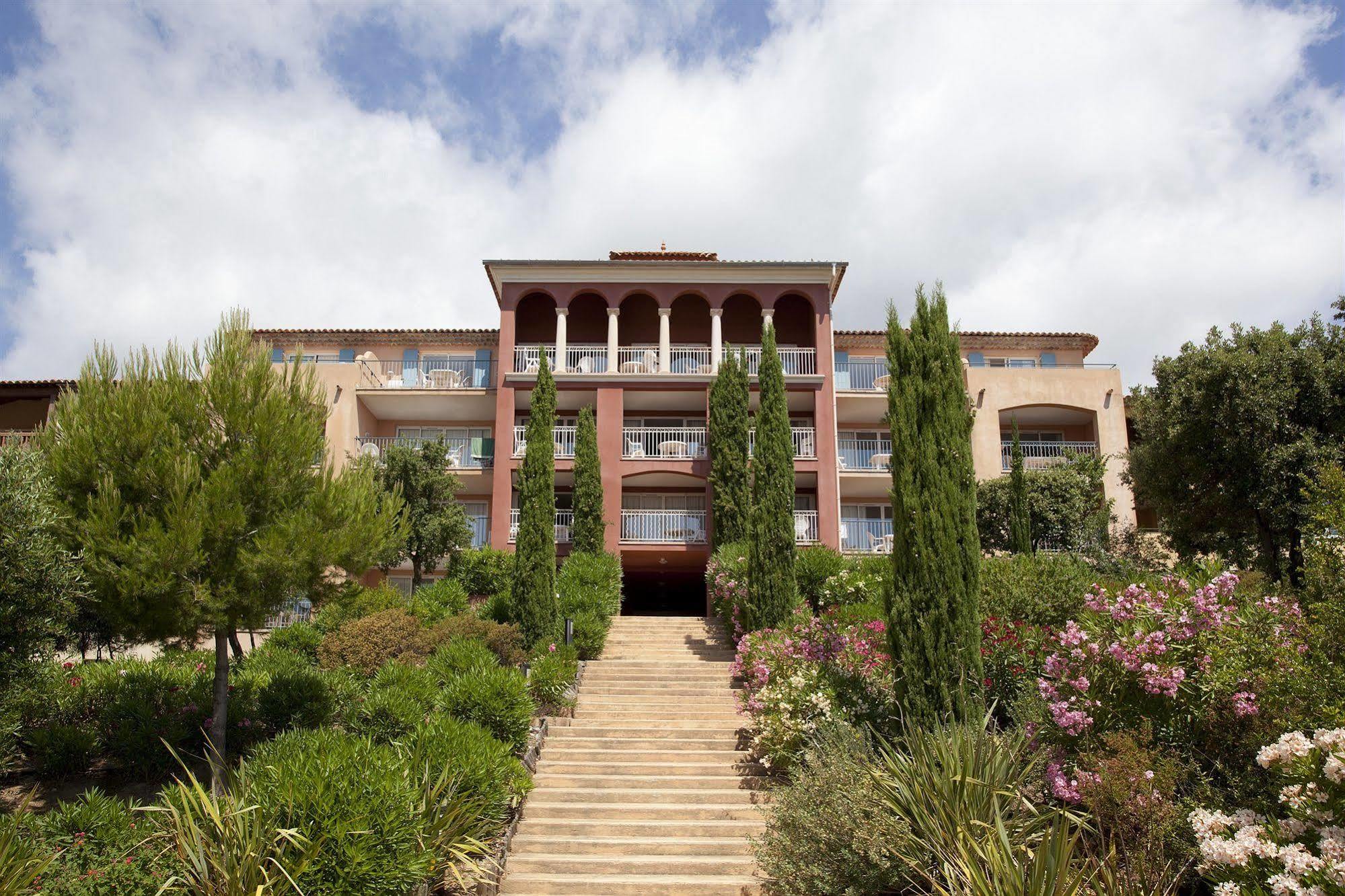 P&V Residence Le Hameau Des Issambrr Sainte-Maxime Esterno foto