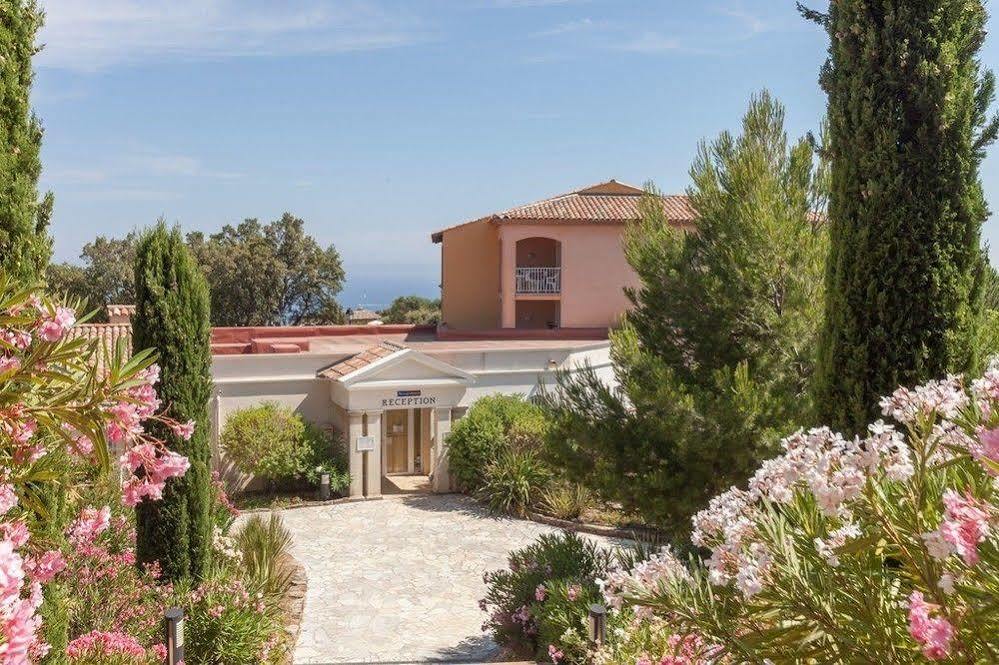 P&V Residence Le Hameau Des Issambrr Sainte-Maxime Esterno foto